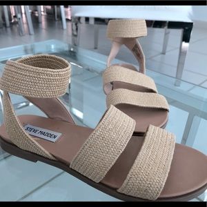 Steve madden Sandals!